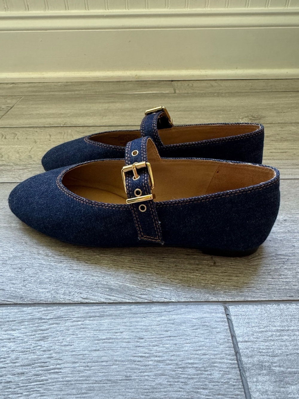 Madewell The Remy Mary Jane Flat in Denim:
Sculptural Buckle Edition NWOT 5.5 - Picture 4 of 11
